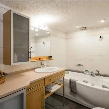 Apartment Ano Poli With Private Terrace And View Thessaloniki